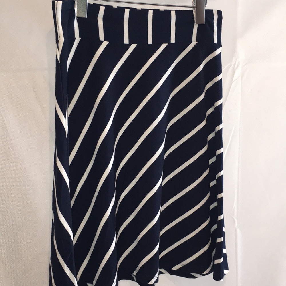 Roz & Ali Navy & White Striped A-Line Skirt | Size S
